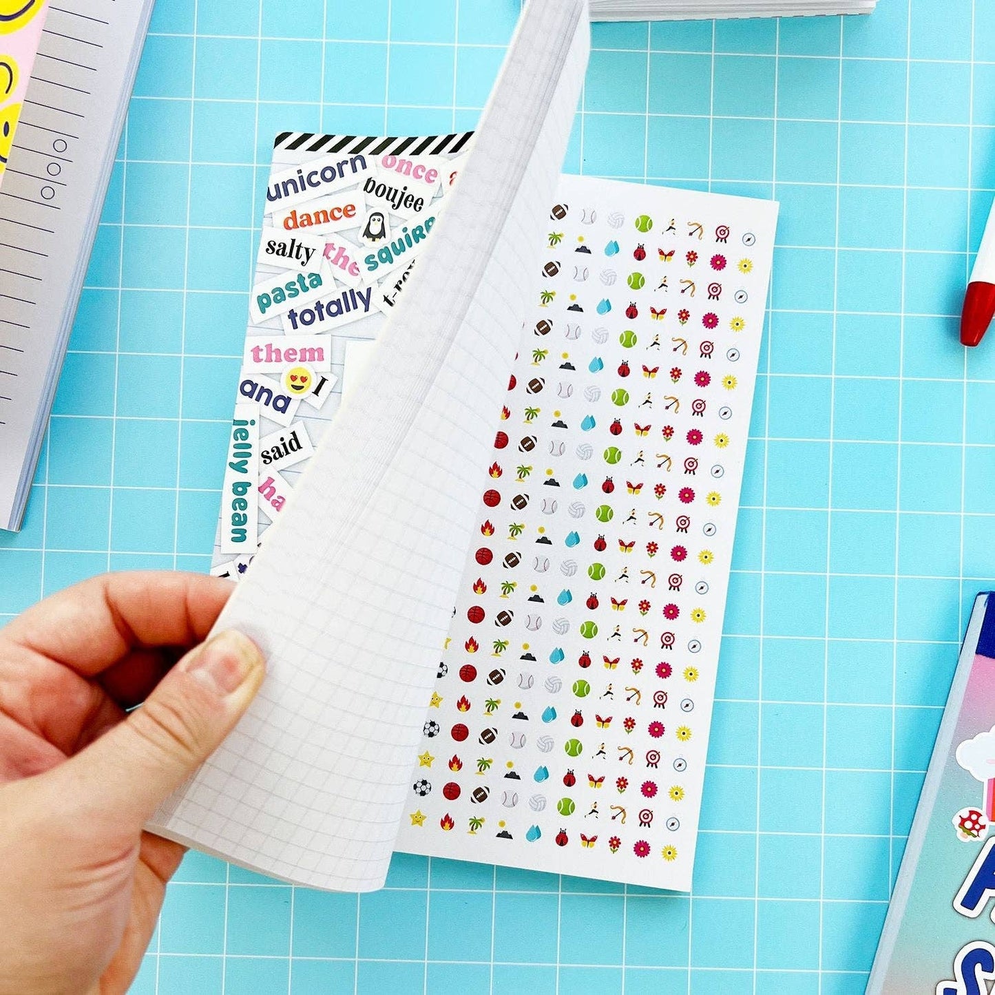 Pipsticks: Sticker Poetry Book (Trendy)