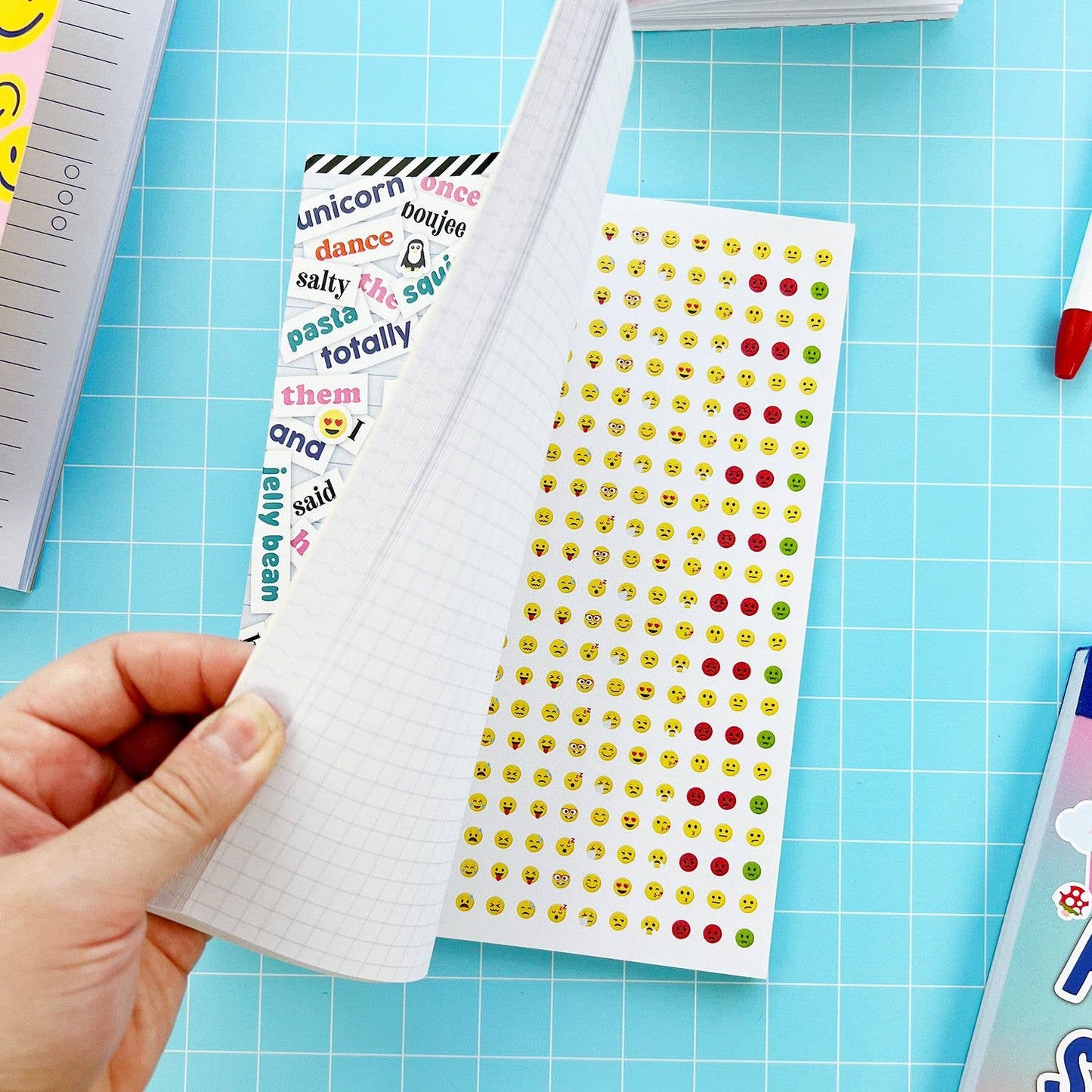 Pipsticks: Sticker Poetry Book (Trendy)